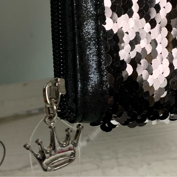 HALLMARK She-ro ZIPPER POUCH / MAKEUP BAG! GIFT MOTHER WIFE GIRLFRIEND B & W - Picture 12 of 14